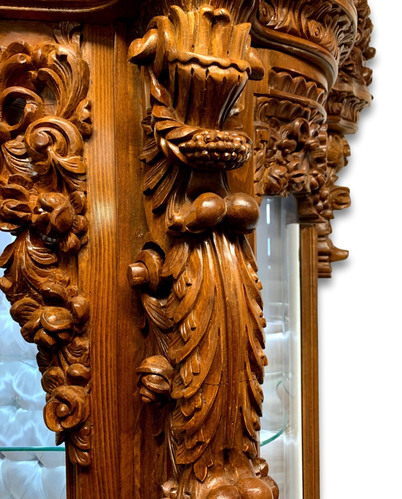 XXL Prunkvitrine - Vitrinenschrank - Holz Schnitzerei - Beleuchtet - Handarbeit8