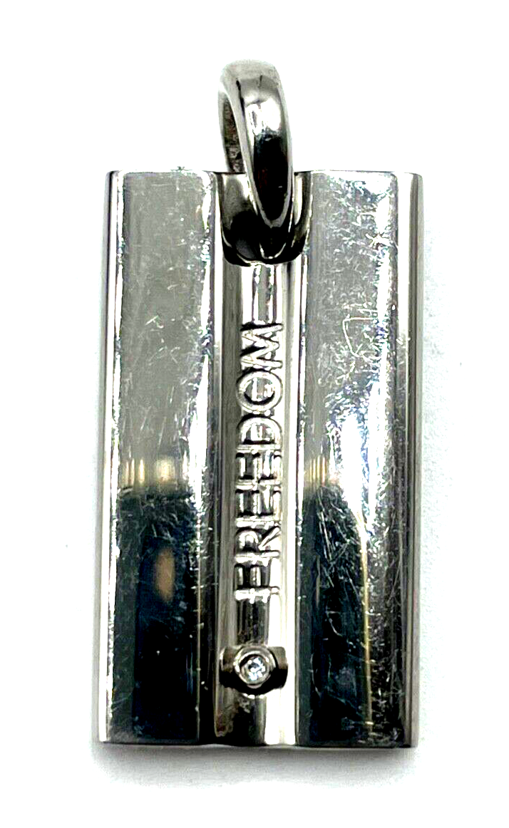 Inori Edelstahl Anhänger Freedom mit kl. Brilli Diamant unisex L 37 mm B 17 mm1
