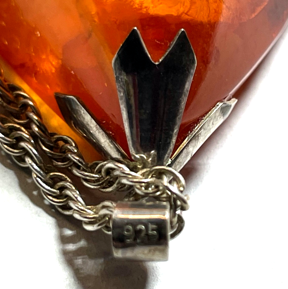 Mächtiger vintage Natur Bernstein Nugget poliert Anhänger Echtsilber Kordelkette10
