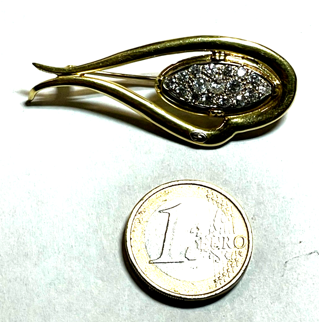 750 Gold 18 K Gold Brosche Anstecknadel Juwelier funkelnder weißer Topas Besatz10