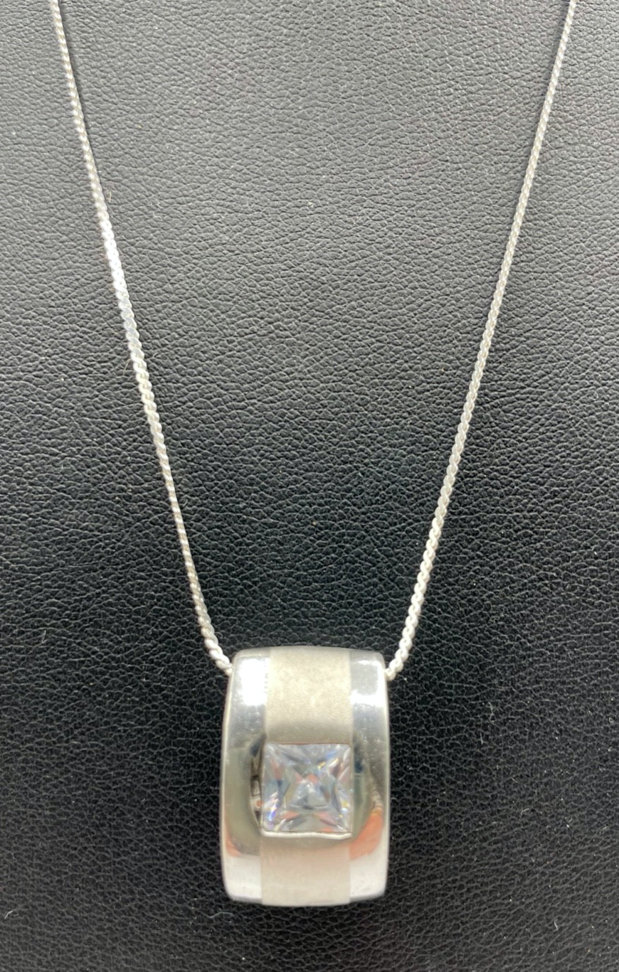 45 cm lange 925 Silber Halskette mit massivem Bergkristall Anhänger modern2