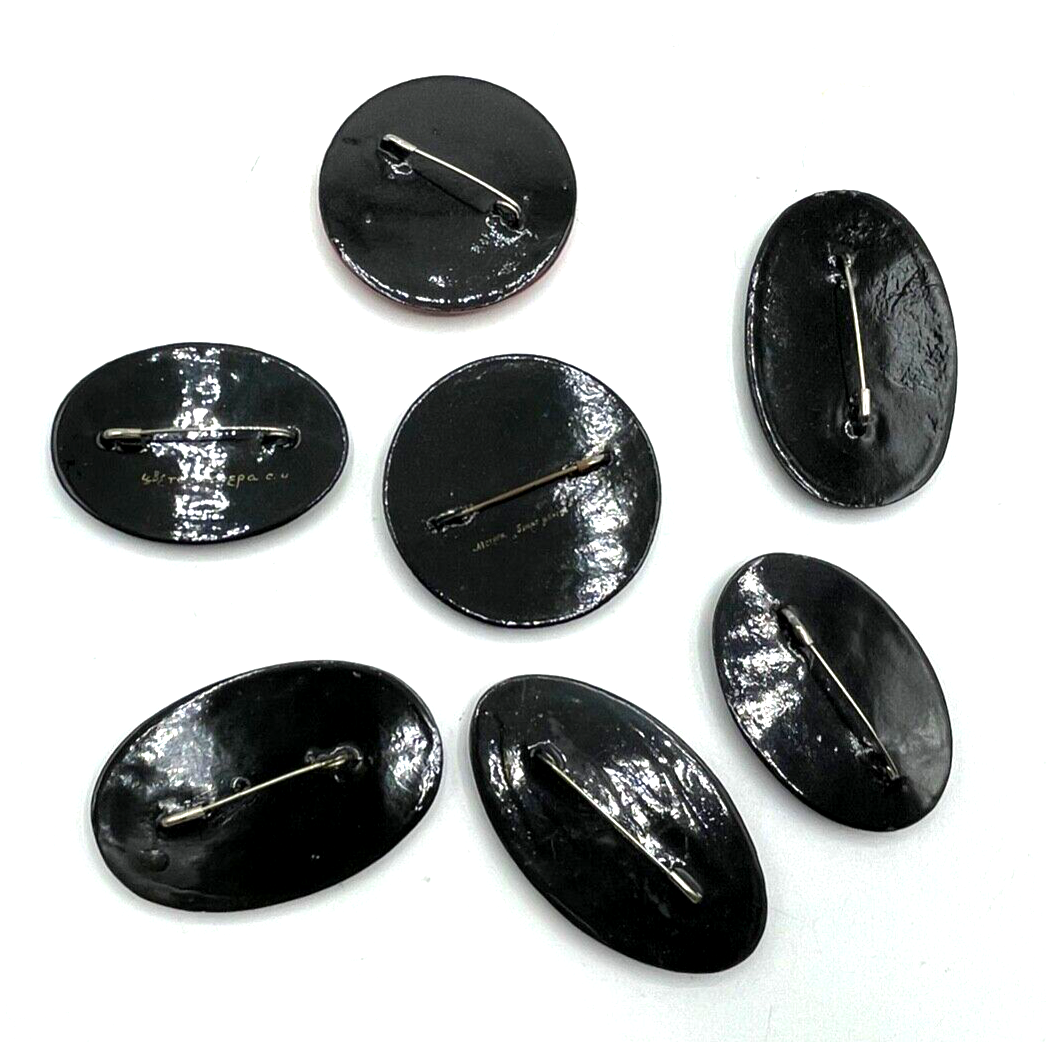 Konvolut Sammlung 7x alte Lack Brosche Handmalerei teils sign. Miniaturmalerei5