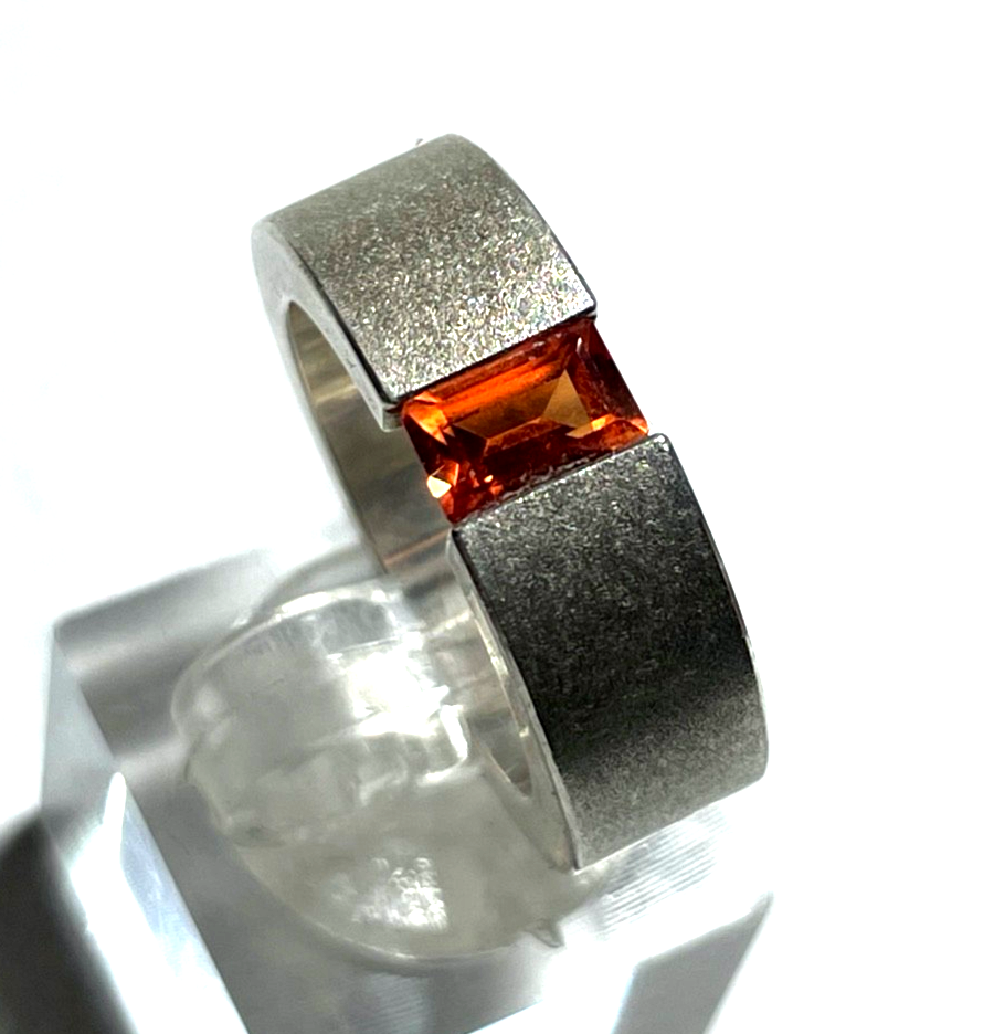 925 Silber Designer Ring Bandring mit orange Granat massiv gebürstet RG 53 Ø16,82