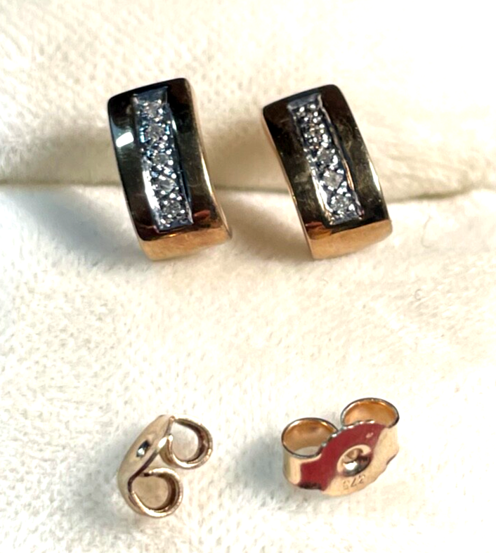 Moderne 333 Gold 8 K Ohrstecker klassisch 10x Diamant klein aber fein gepflegt0