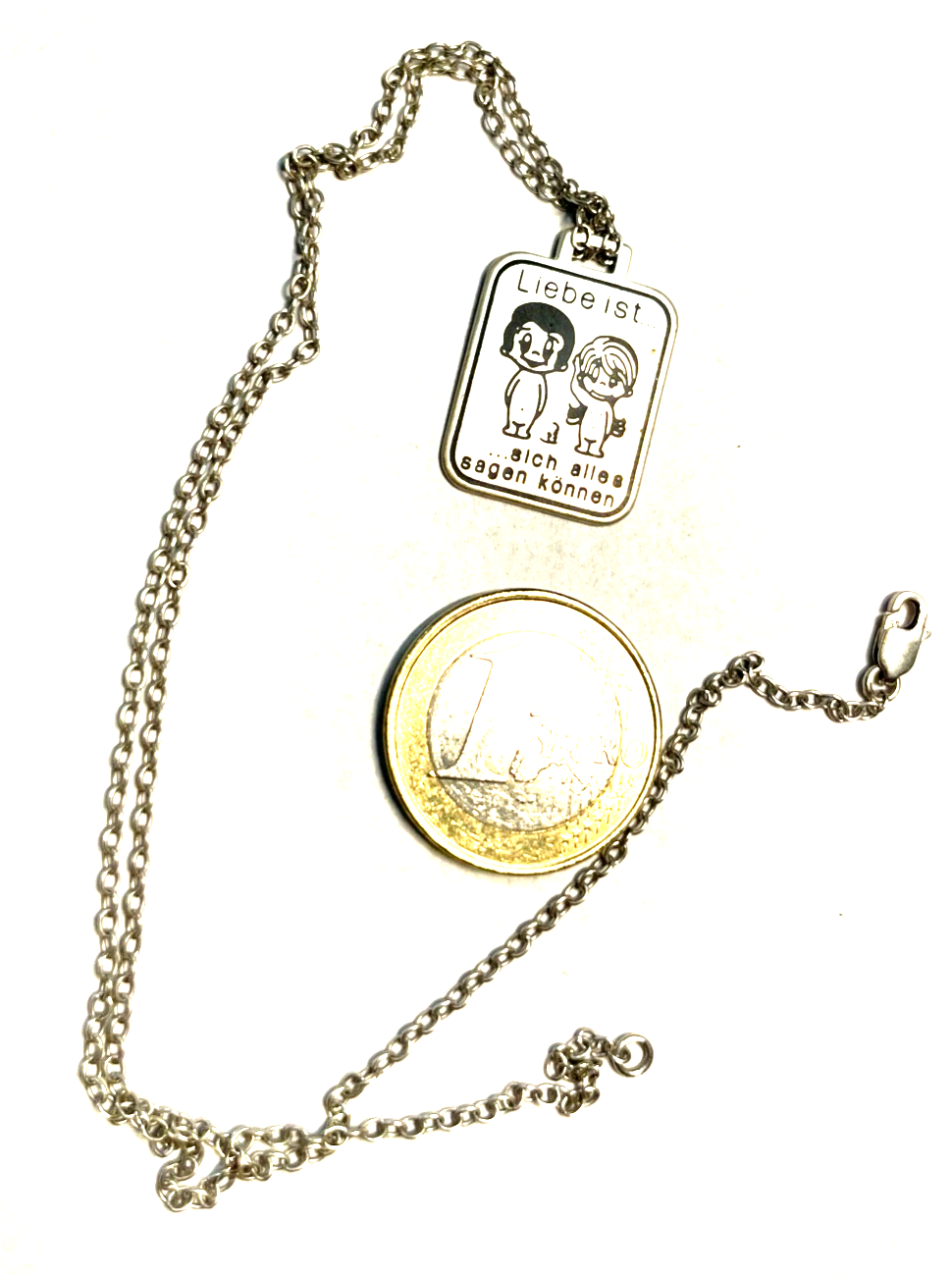 Nostalgie Anhänger 70er J Liebe ist... Silber an 45 cm langen Silberkette1