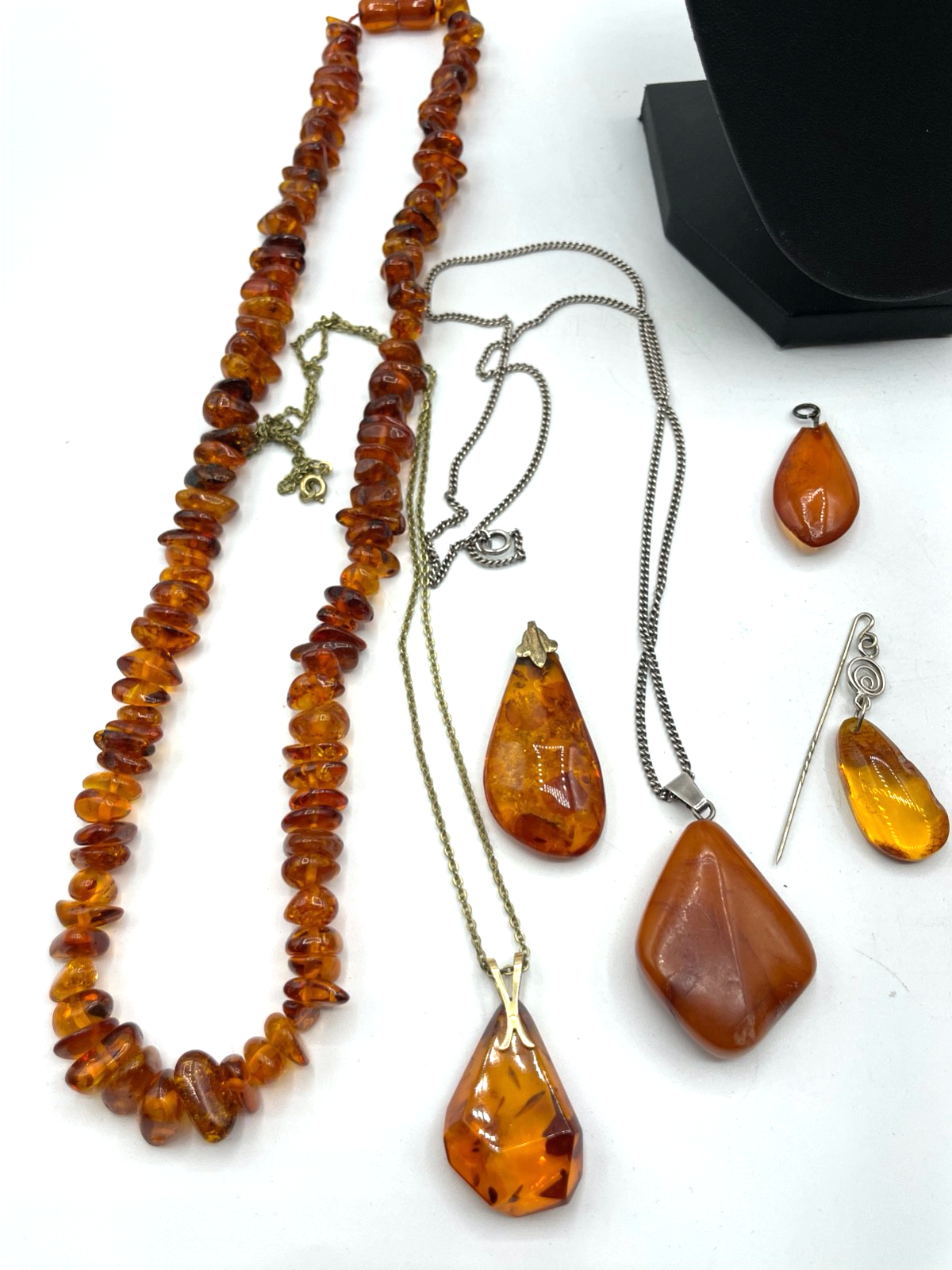 Konvolut tragbar gepfl. Bernstein Schmuck alt + neu Kette Anhänger Anstecknadel2
