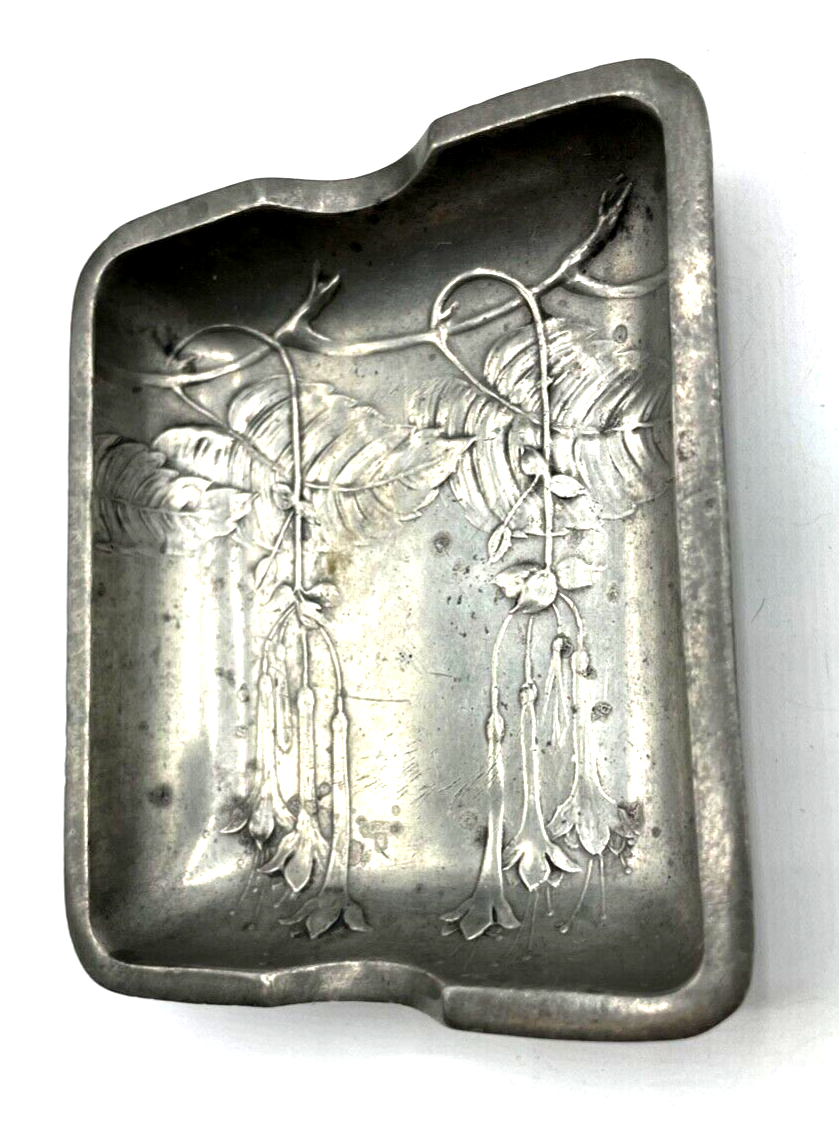 Jugendstil Kayserzinn 4190 Ascher Aschenbecher florales Dekor antik gepflegt2