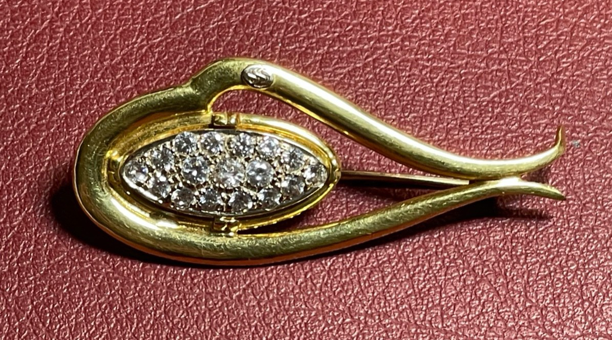 750 Gold 18 K Gold Brosche Anstecknadel Juwelier funkelnder weißer Topas Besatz11