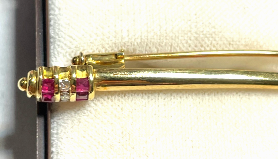 750 Gold 18 K Gold Brosche Anstecknadel Juwelier Qualität 6 Rubine 3 Brillanten3