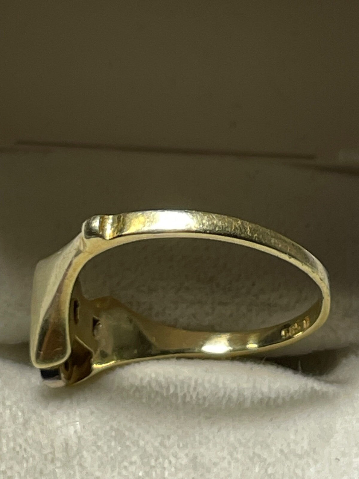 Juwelier 585 Gold 14 K Gold Ring modernes Design 4 Diamanten Juwelier Ø 17 RG 547
