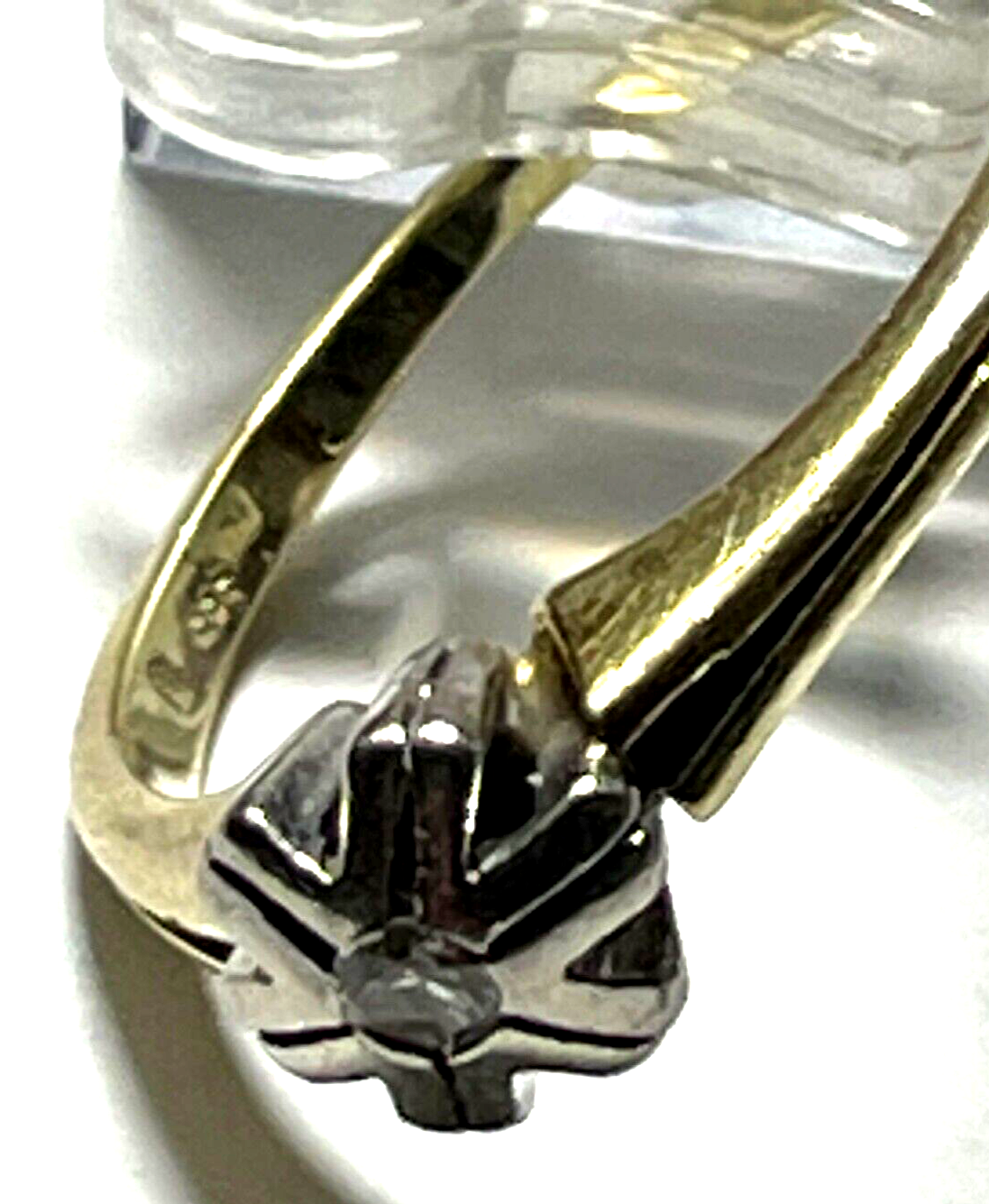 Klassisch solider 585 Gold 14 K Ring Brillant ca. 0,05 ct. Ø 20mm RG 637
