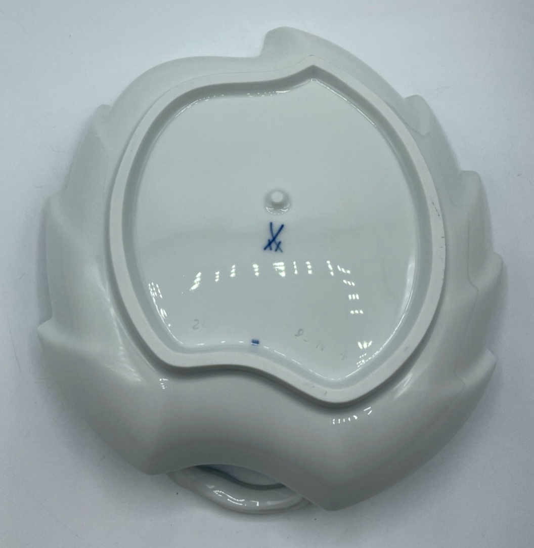 Vintage Meissen Porzellan Konfektschale Blatt im Zwiebelmuster 1A Zustand7
