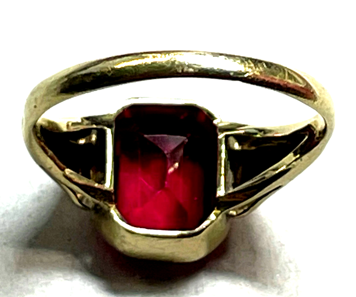 Aparter antik Ring 333 Gold 8 K roter Spinell Farbstein Ø 15 mm RG 47  gepfl.6