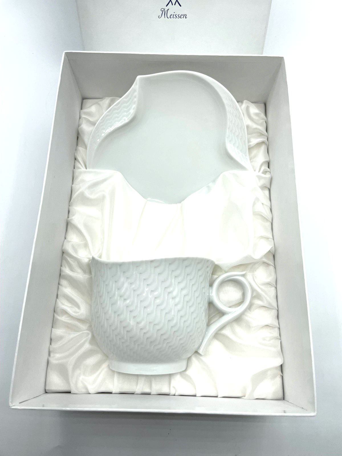 Meissen Porzellan Dekor Wellenspiel gr. Tasse + Untertasse orig. Karton I. Wahl1