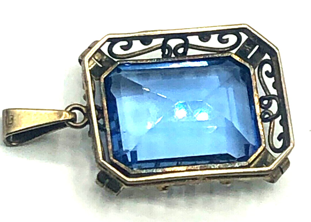 Antik 830 Silber vergoldet stattlicher Anhänger London Schweizer Blau Farbstein8