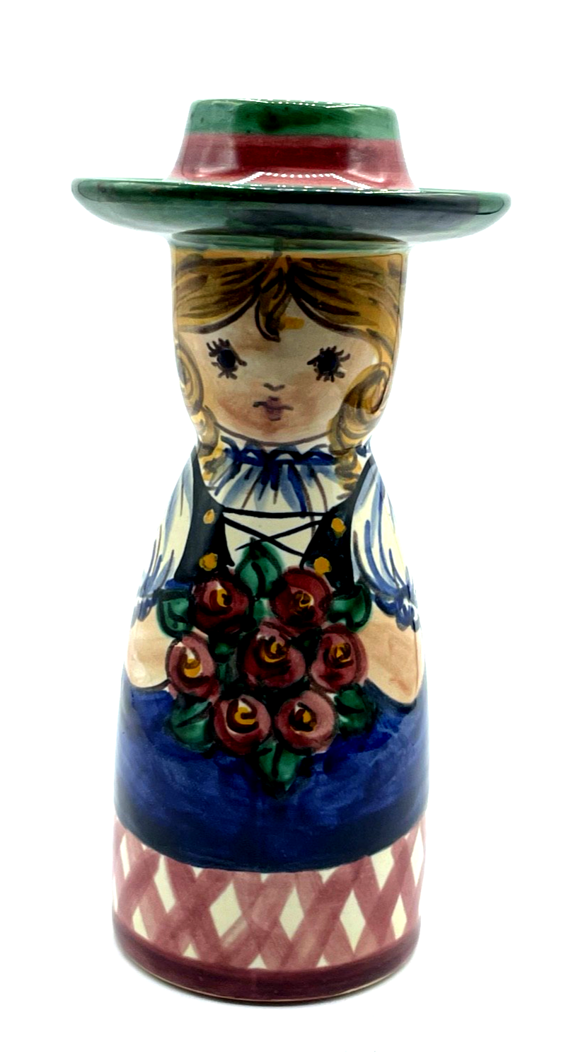 Vintage Art Pottery Kerzenhalter Leuchter Frau in Tracht Handbemalt H 21 cm0