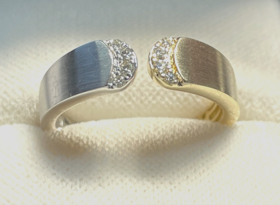 Solider Bicolor 585 Weißgold Gelbgold Ring Brillanten Ø 18 mm RG 57 Juwelier3