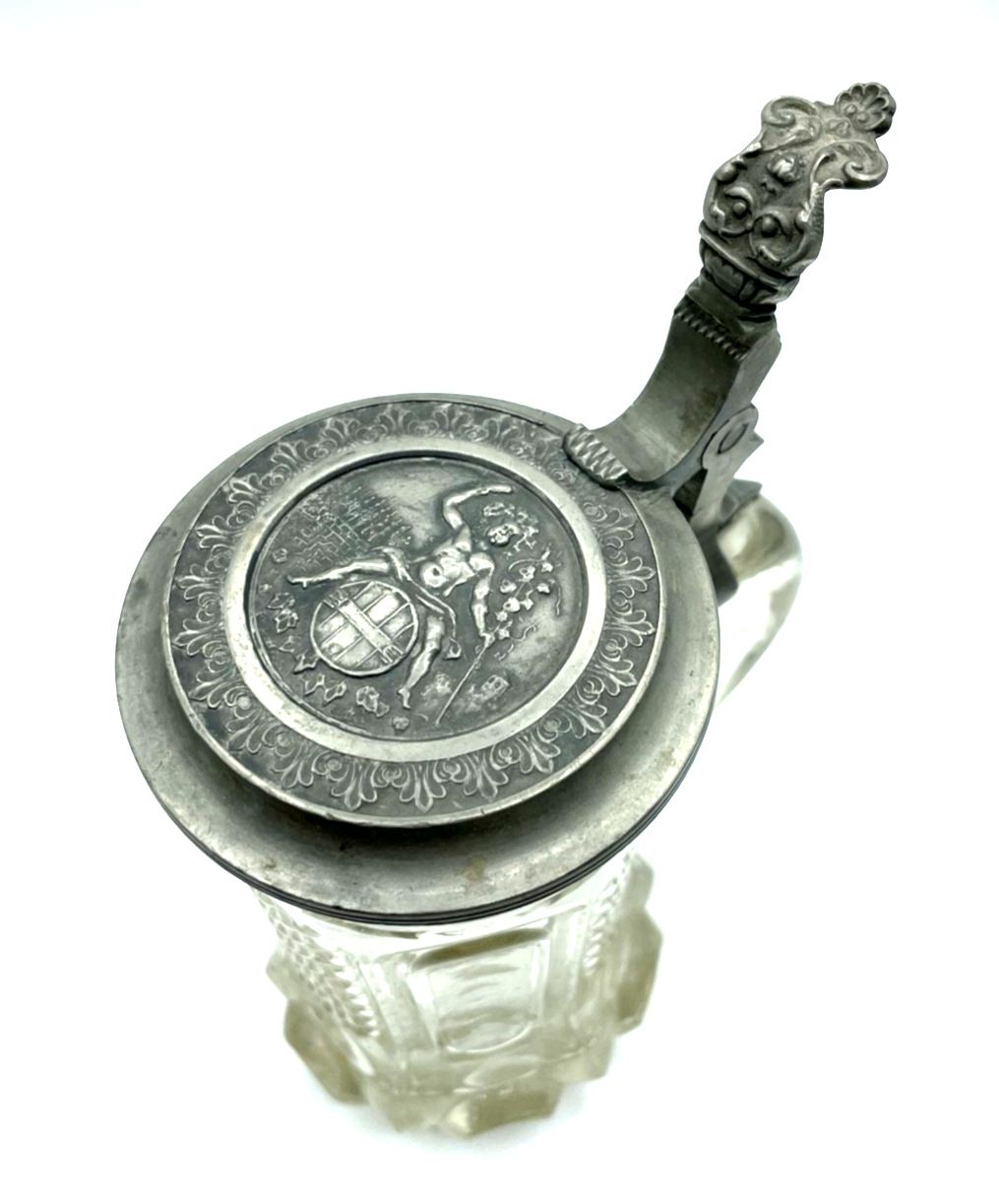Gepflegter antik Pressglas Bierkrug Weinkrug Zinndeckel Bacchus Motiv 0,4 ltd.0