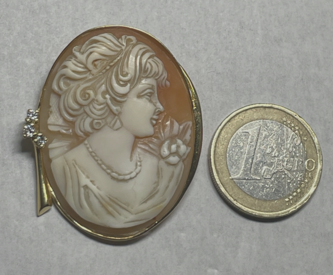 Antik Anhänger oder Brosche feine gr. Gemme Cameo in 750 Gelbgold + 3 Brillanten10