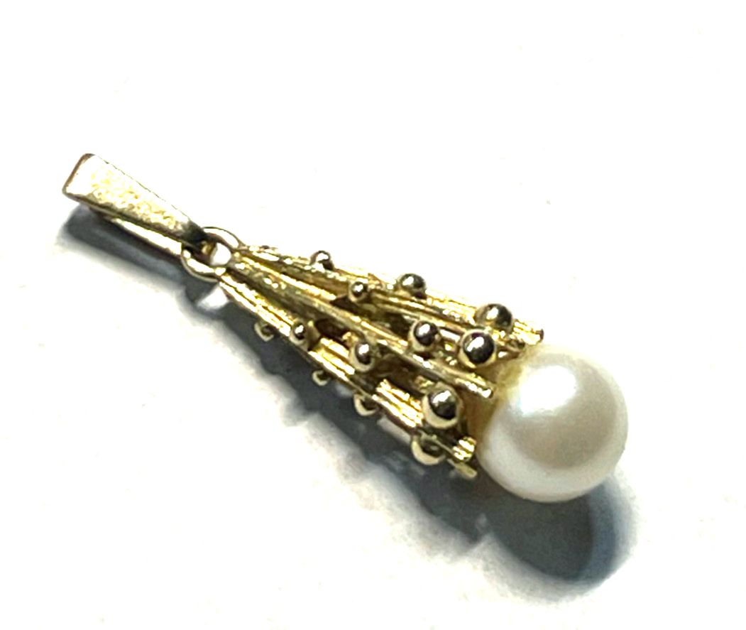 333 Gold 8 K Gelbgold Modernist Anhänger mit Akoya Perle Ø 7 mm L 27 Juwelier4