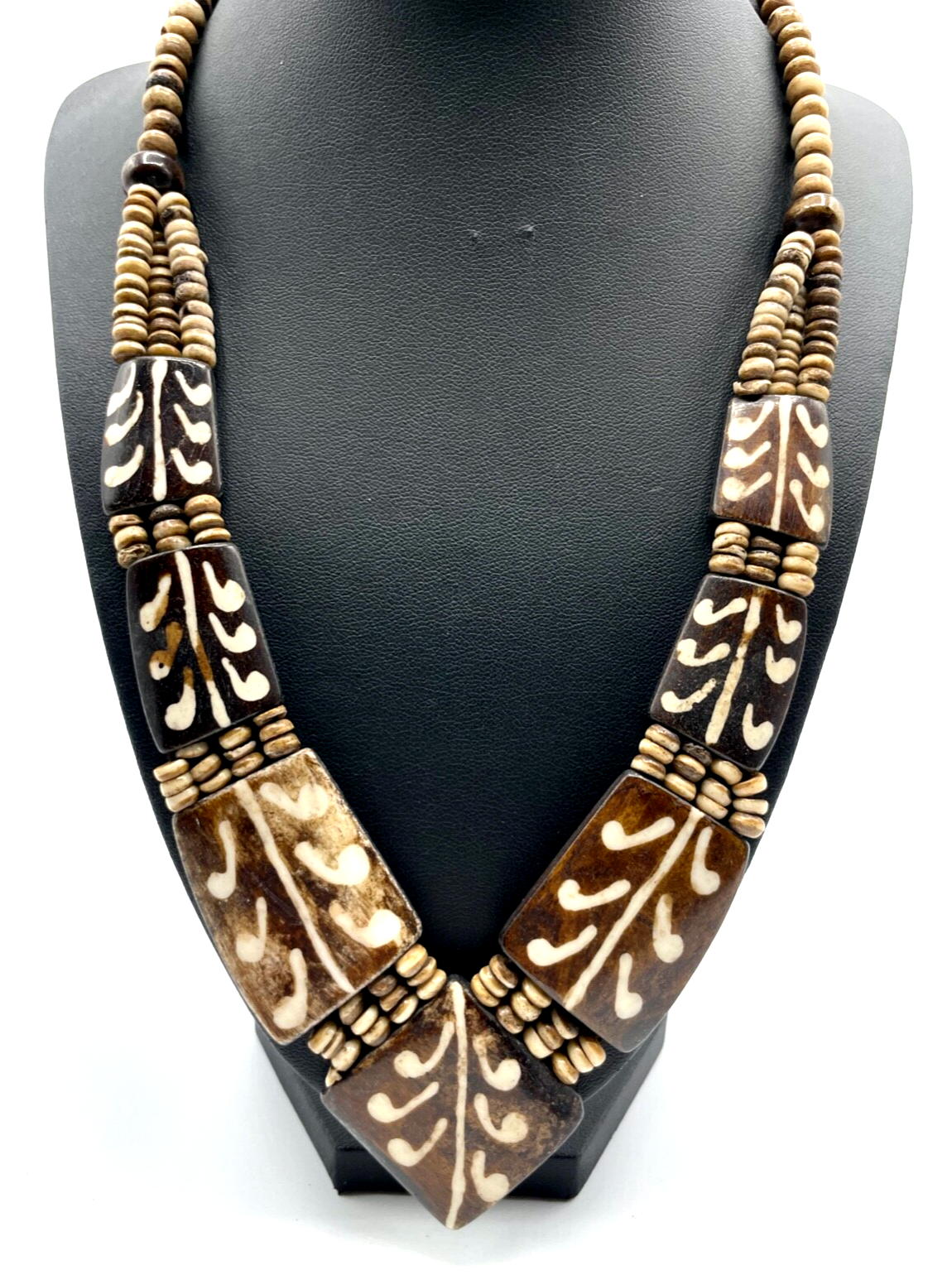 Vintage attraktive Ethno Horn Kette Collier Handarbeit sehr gepflegt L 55 cm1