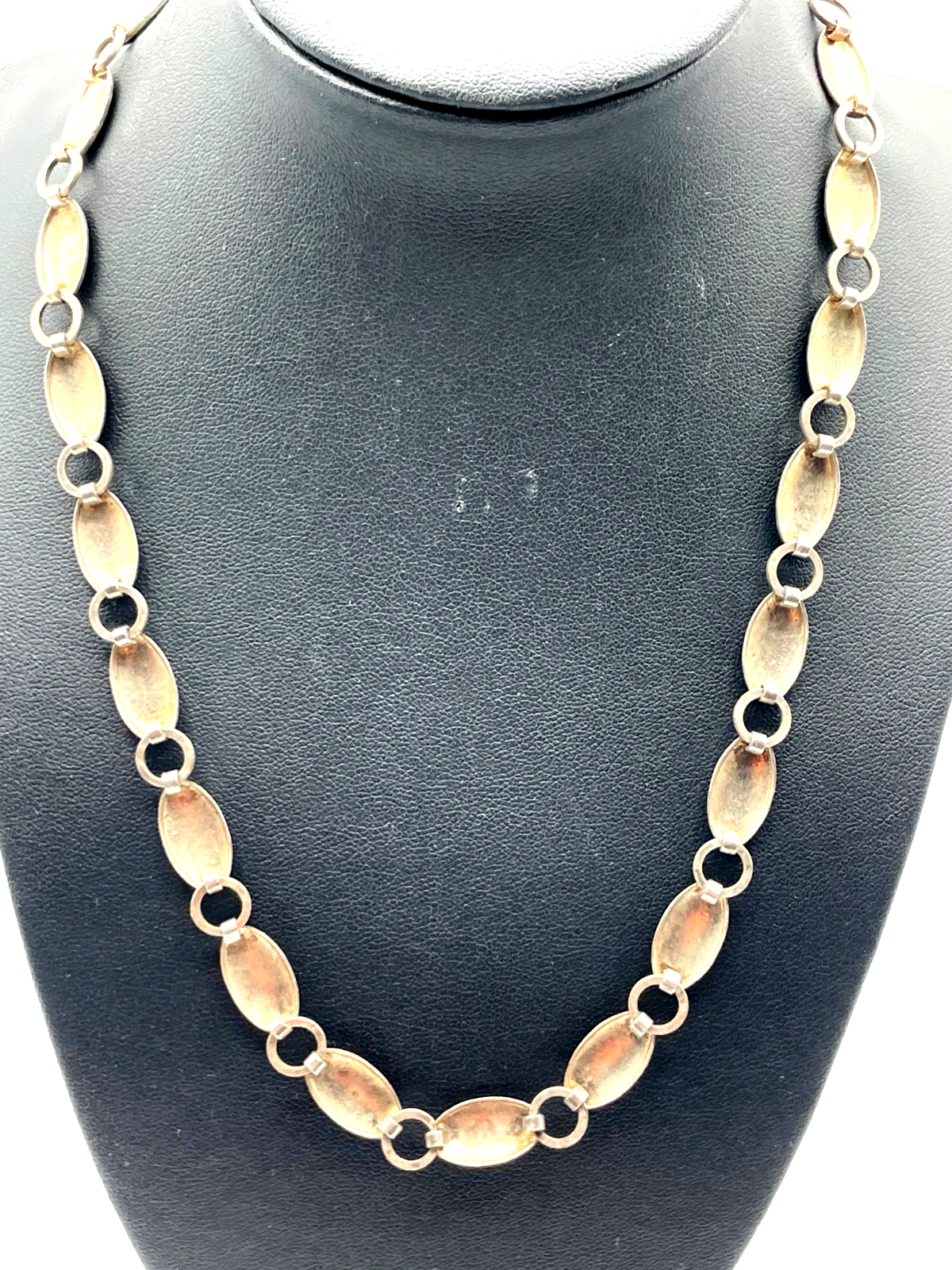 Antik Collier Hammerschlag Dekor Bauhaus Ära vermutlich WMF Schmuck versilbert6