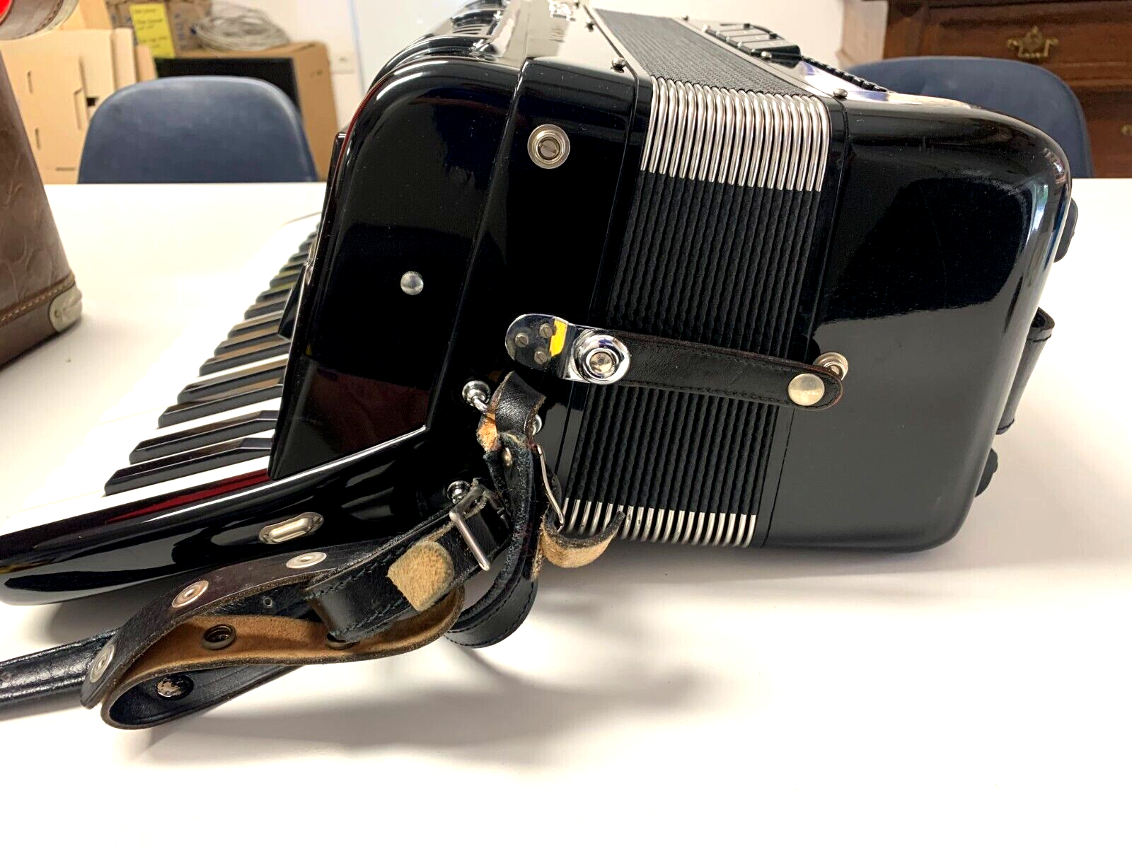 Profi Victoria Accordion 120 Bass - 11 x Diskantregister - 4 x Bassregister7