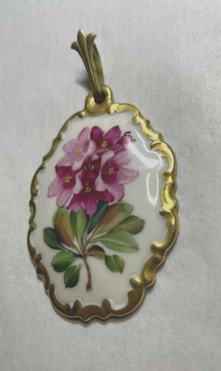 Antik Rosenthal Porzellan Anhänger Blumen Motiv Handmalerei 30er Jahre H 68 mm0