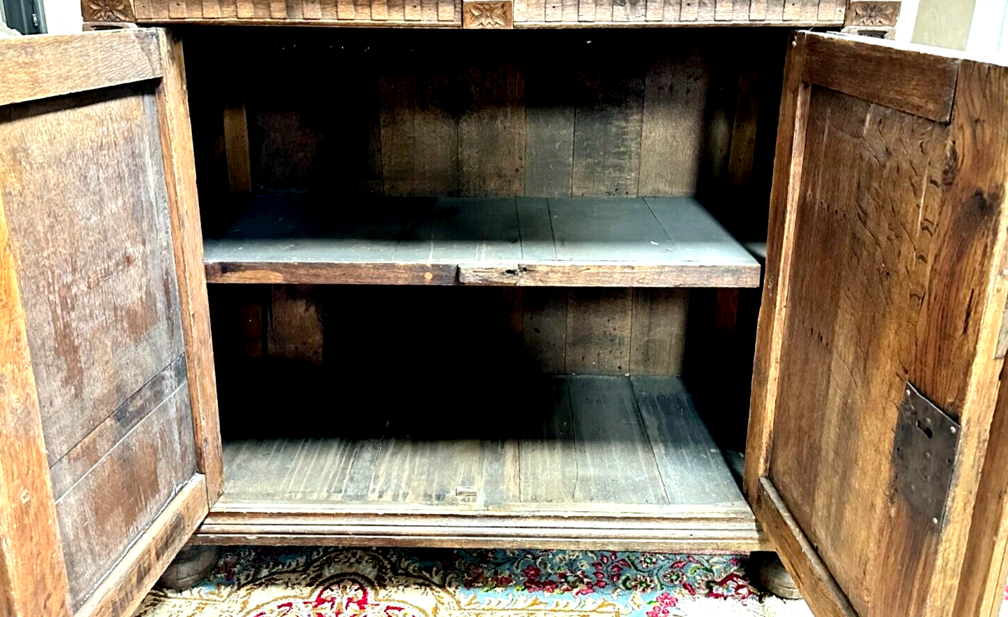 Renaissance - Eiche - 17. Jahrhundert - Buffet Schrank - reiche Schnitzerei21