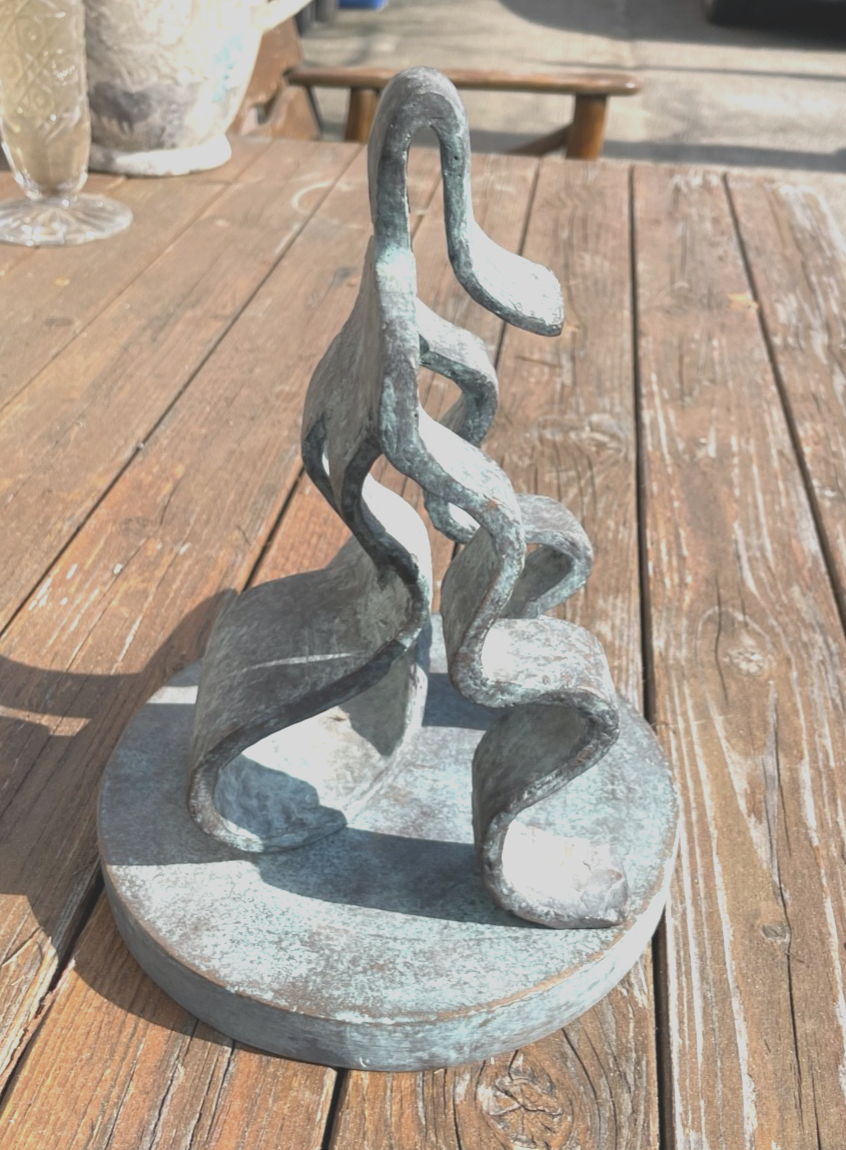 Moderne Bronze Plastik mit beweglichem Sockel + Patina H 28 cm abstrakt Design3