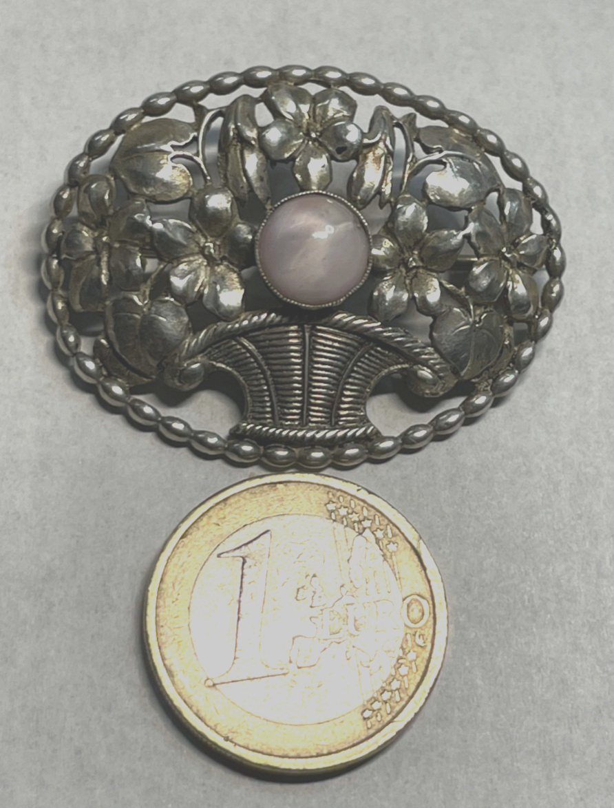 Antik 830 Silber Brosche Jugendstil Blumenkorb Handarbeit rosa Achat Cabochon7