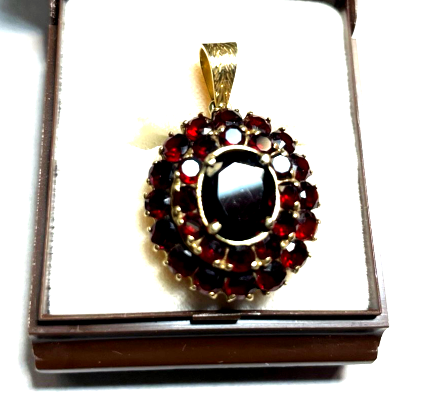 Gr.  Entourage 585 Gold Granat Anhänger 14 K Gelbgold solide Juwelier Qualität0