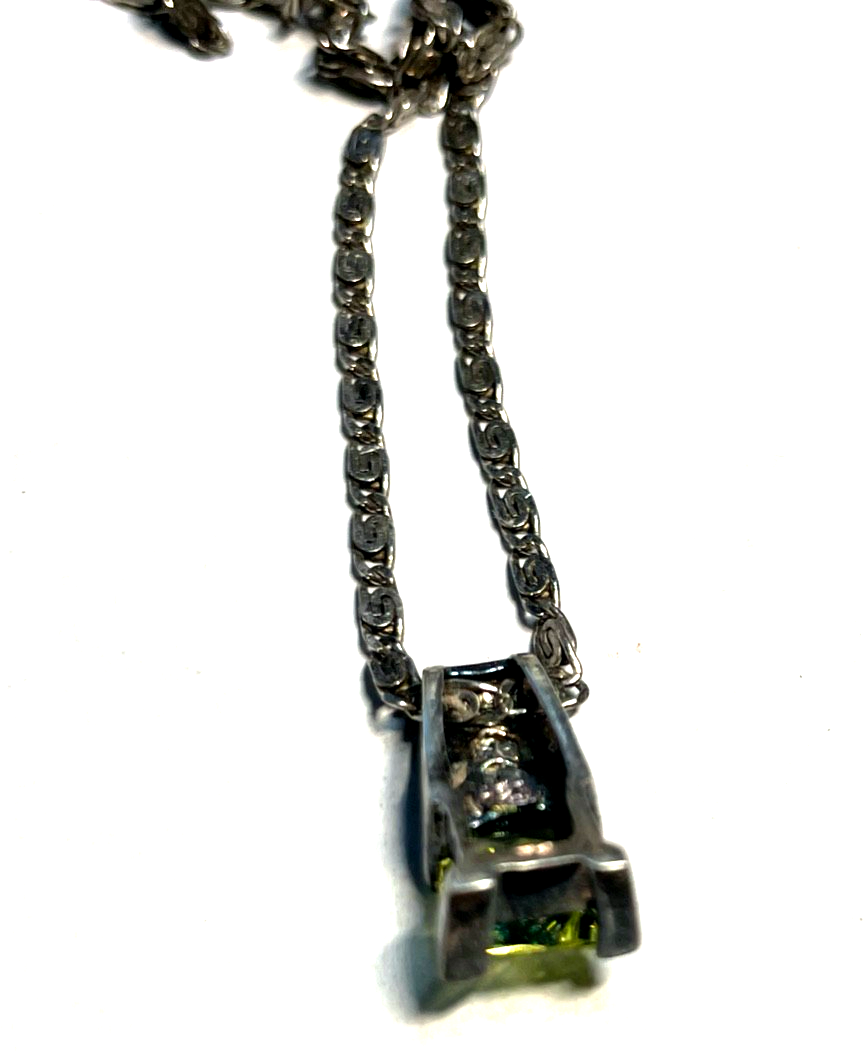 Attraktiver Anhänger Peridot grün CZ an 45 cm langen Silberkette Mäander Dekor4
