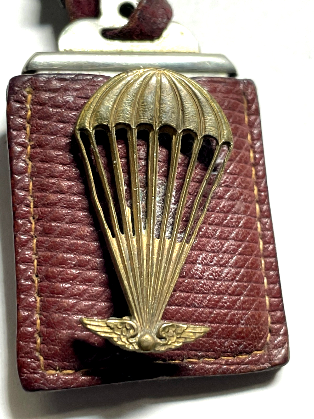 1.WK ? Fallschirm Emblem als Schlüsselanhänger im Lederetui WK I  Dachbodenfund2