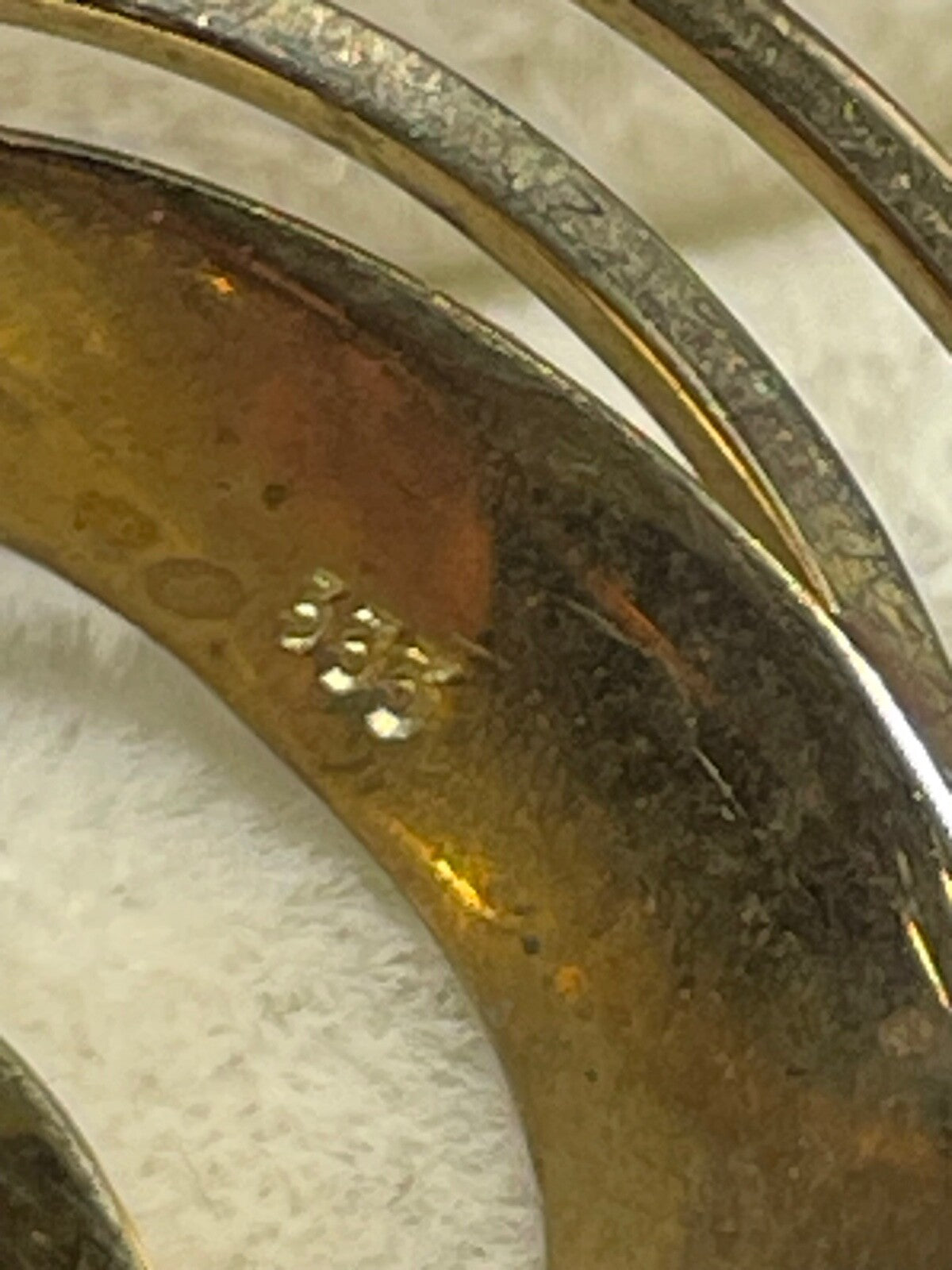 Elegante 333 Gold 8 K Gold Brosche Anstecknadel 3 x Rubin 4,23 Gr. Juwelier3