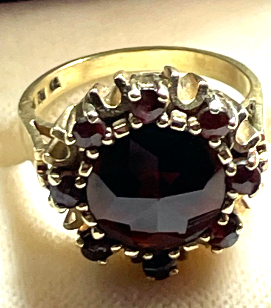 Edler 333 Gold 8 K Ring 9 x Granat Ø 17,2 mm RG 54 solide Handarbeit Juwelier14