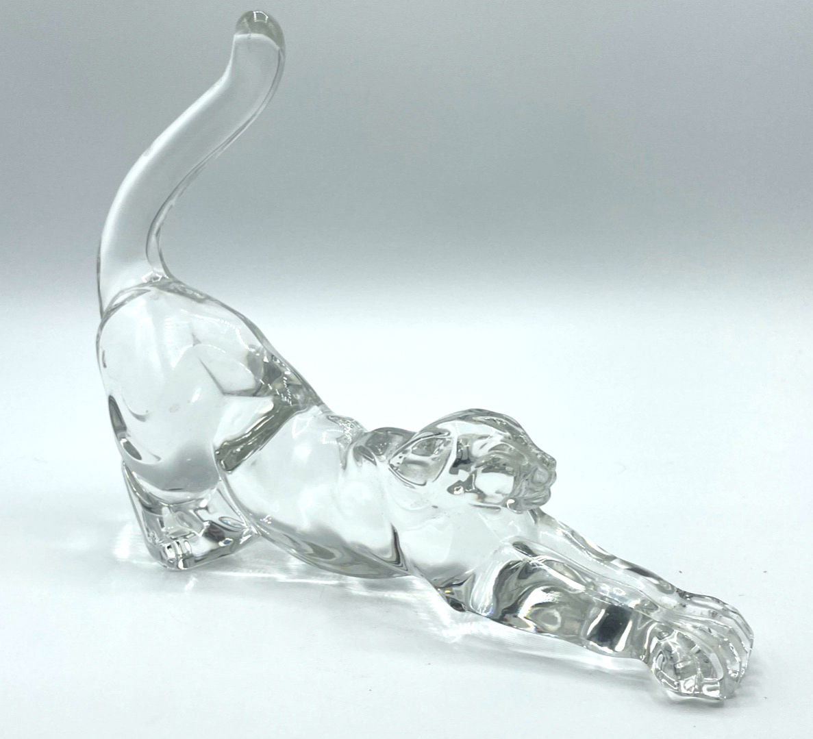 Gr. vintage Glaskunst Nachtmann Bleikristall liegende Katze Raubkatze L 22 cm1