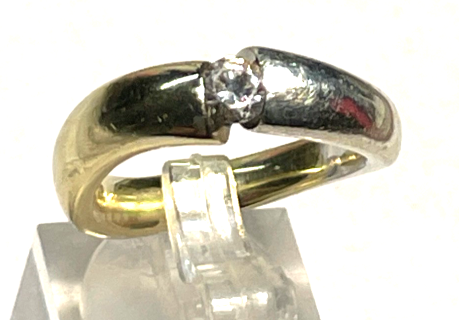 Massiver 375 Gold 9 K Ring mit 0,25 ct. Simili Solitär bicolor RG 57 Ø 18 mm0