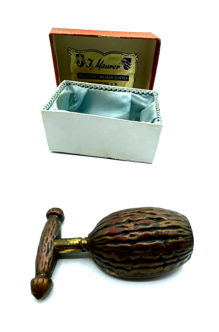 Antik Nusszwinge Nussknacker Messing Bronze Schraubnussknacker 30erJ orig. Box7