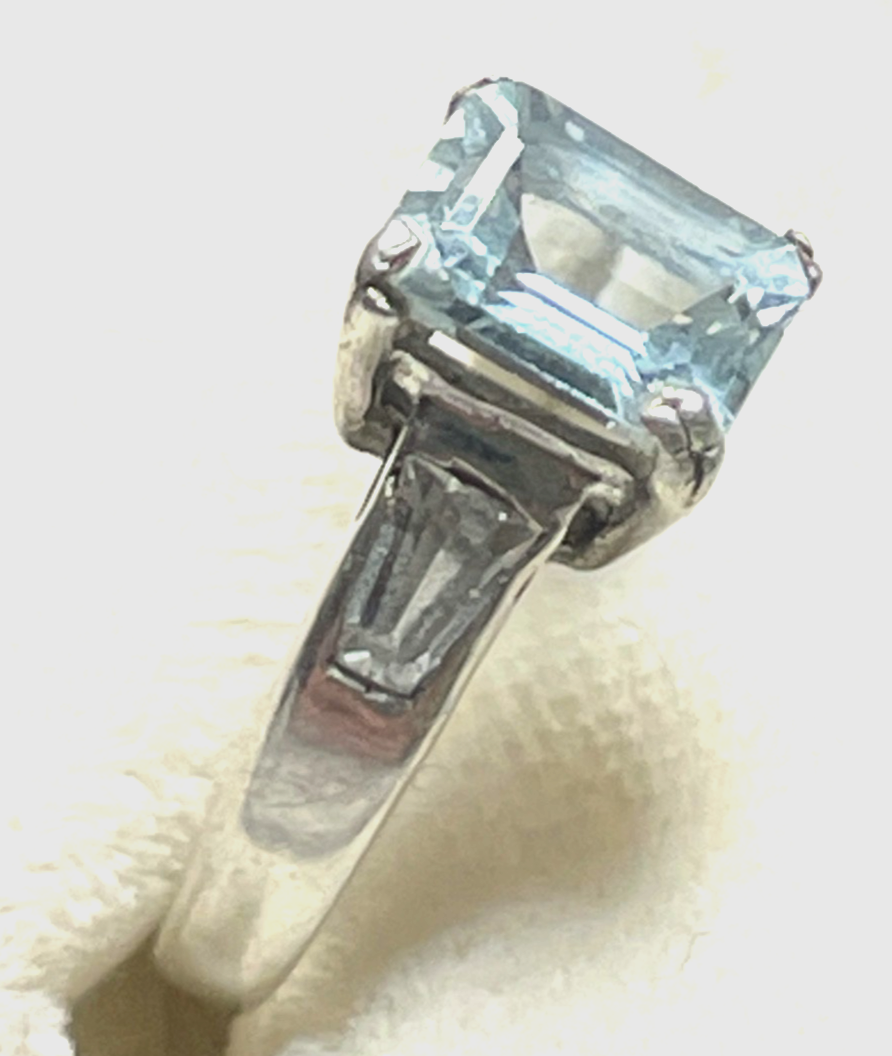 Kleiner 925 Silber Ring mit Blautopas Kissen + 2 Weißtopas Baguette Ø 14,5 mm1