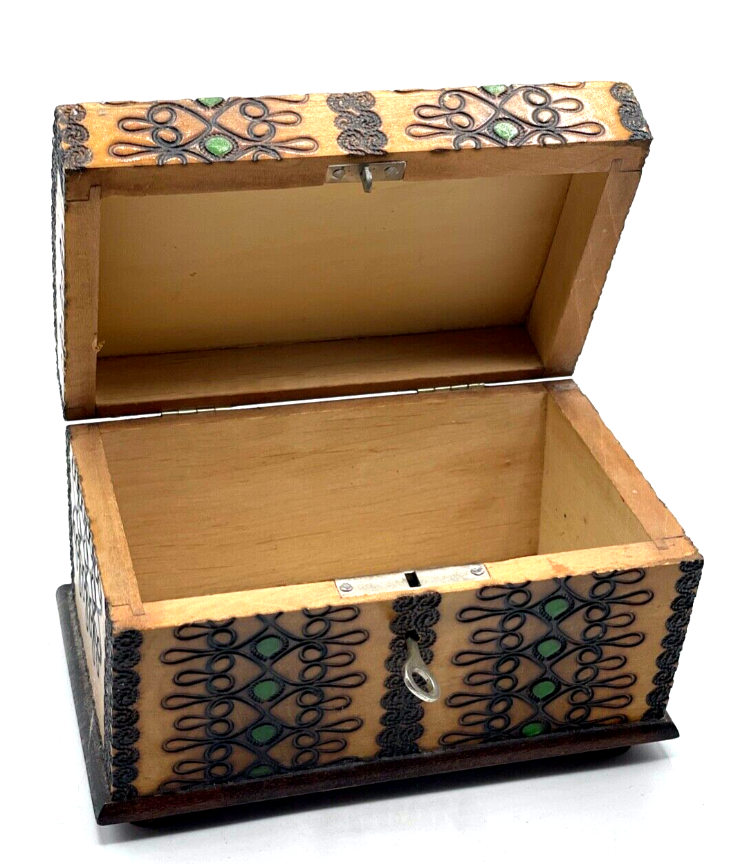 Dachbodenfund alte konische Holz Schatulle Handarbeit Brandmalerei mit Schlüssel2