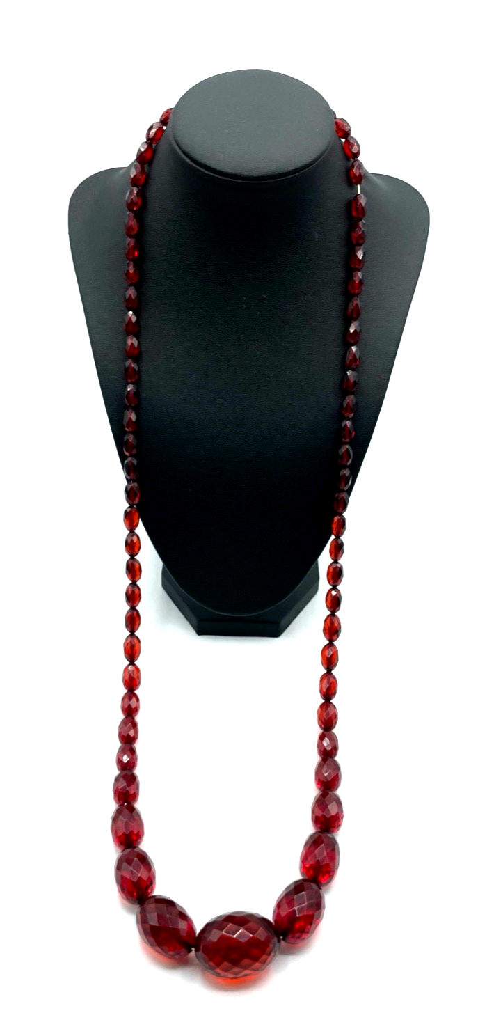 Antik Flapper Cherry Amber Bernstein Kette Oliven im Verlauf facettiert L 94 cm0
