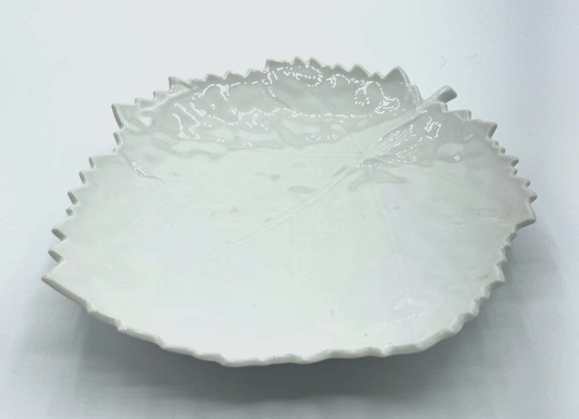 KPM weiß Porzellan Blatt Schale Anbietschale L 21 B 19 cm top gepflegt1