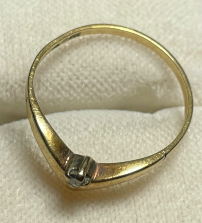 Moderner zarter 585 Gold 14 K Damen Ring kl. Diamant Ø 17 mm RG 542