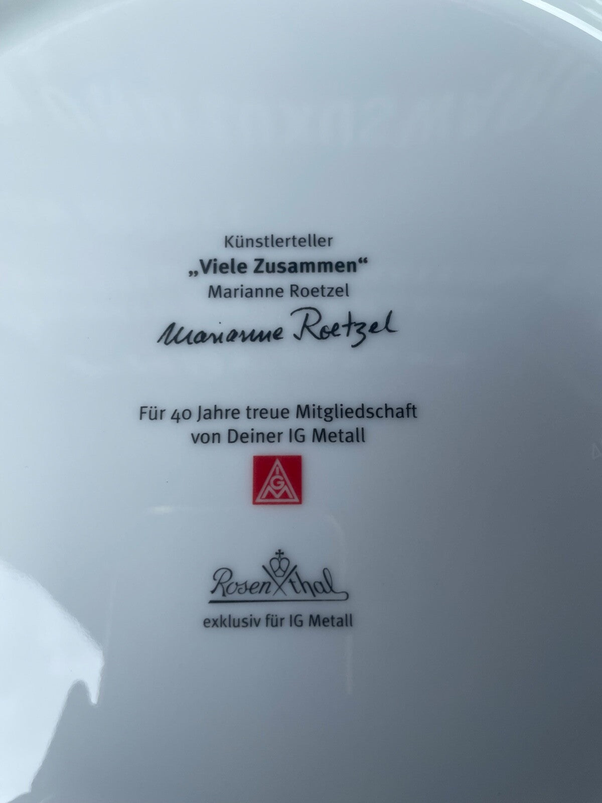 Rosenthal für IG Metall Künstlerteller Marianne Roetzel „Viele Zusammen“ 31x31cm7
