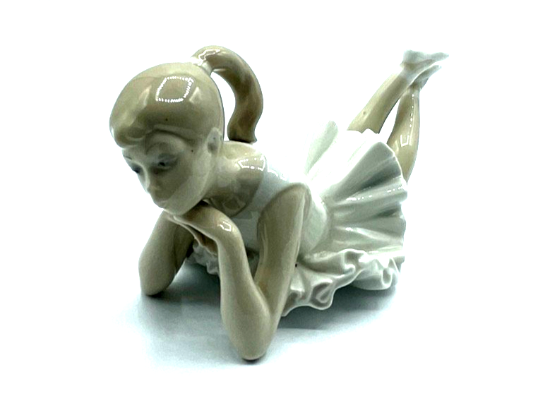 Lladro Nao Porzellan Figur nachdenkliche Ballerina Ballett Pensativa 00149 L22,54