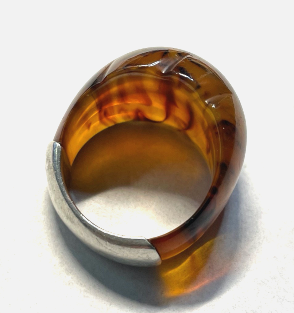 Designer Ring Silber und geschnitzter Kunstharz Bernstein Optik RG 57 Ø 18 mm1